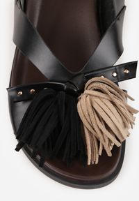 Born2be - Czarne Sandały VICES Ozdobione Frędzlami Lironis. Okazja: na co dzień. Zapięcie: sprzączka. Kolor: czarny. Wzór: aplikacja. Sezon: lato. Styl: casual, elegancki #6