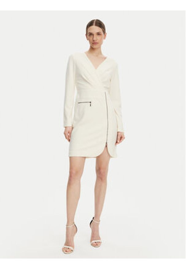 DKNY Sukienka koktajlowa DD4JI62A Écru Slim Fit. Materiał: syntetyk. Styl: wizytowy