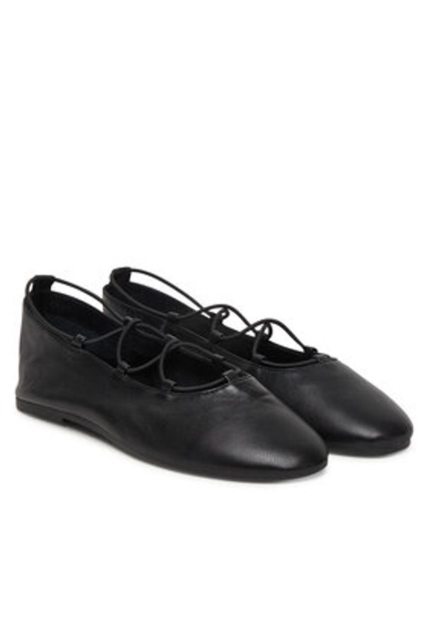 Steve Madden Baleriny Bombshell 11005208 Czarny. Kolor: czarny. Materiał: skóra