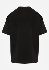 Born2be - Czarny Bawełniany T-shirt Oversize z Biżuteryjnymi Aplikacjami przy Dekolcie Tesana. Okazja: na co dzień, do pracy. Kolor: czarny. Materiał: bawełna. Wzór: aplikacja. Styl: elegancki, casual #5