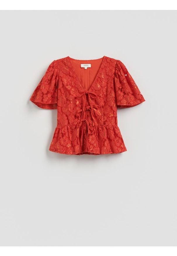Reserved - Bluzka z koronką - intenstywna czerwień. Kolor: czerwony. Materiał: koronka. Wzór: koronka