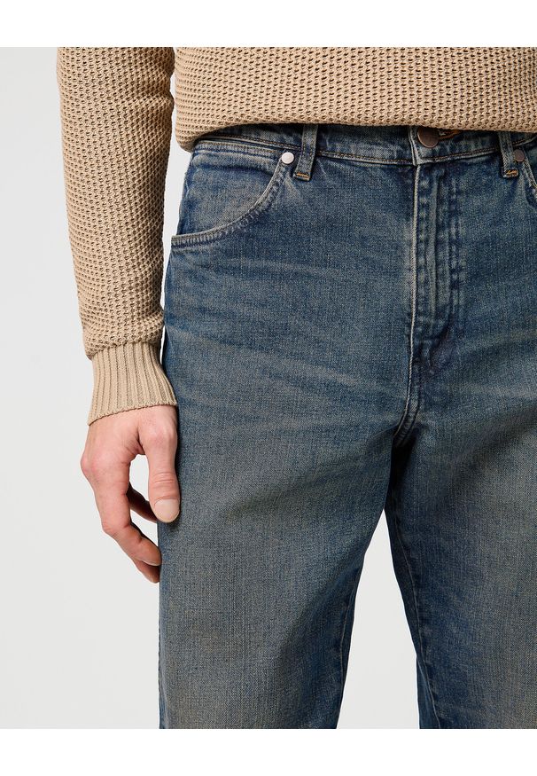 Wrangler - MESKIE SPODNIE WRANGLER FRONTIER SUNLIGHT INDIGO 112364422