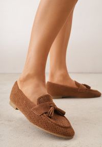 Renee - Brązowe Mokasyny VICES z Ażurową Cholewką i Frędzlami Hyrilea. Okazja: na co dzień. Kolor: brązowy. Materiał: jeans. Szerokość cholewki: normalna. Wzór: ażurowy. Styl: casual, street, boho #1