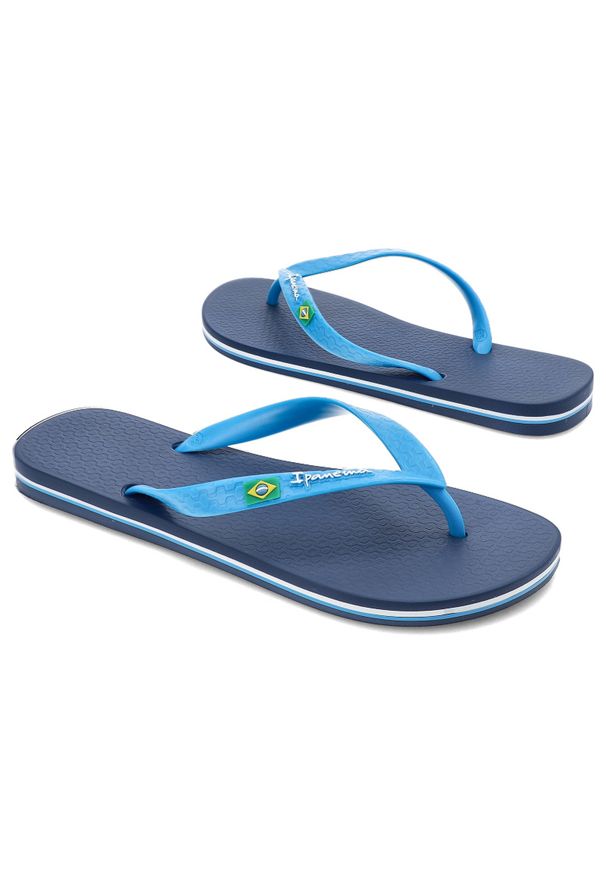 Niebieskie Japonki Ipanema Modne Buty Męskie. Okazja: na plażę, na co dzień. Kolor: niebieski. Materiał: materiał. Wzór: paski. Sezon: lato. Styl: sportowy, casual, klasyczny, elegancki