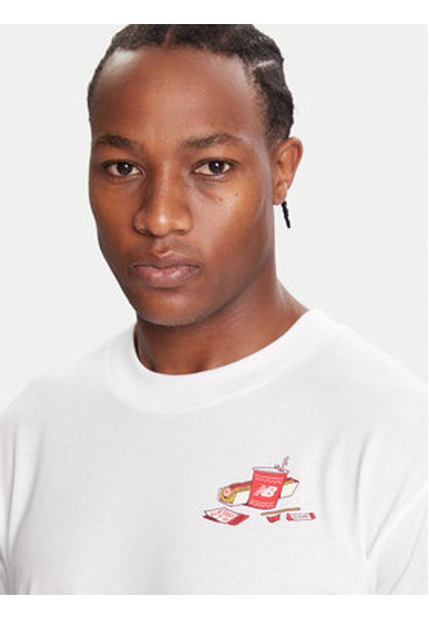 New Balance T-Shirt MT53931 Biały Regular Fit. Kolor: biały. Materiał: bawełna