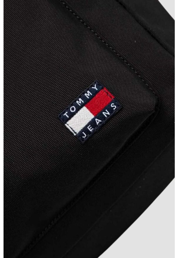 Tommy Jeans - TOMMY JEANS Pojemny czarny plecak. Kolor: czarny. Materiał: poliester