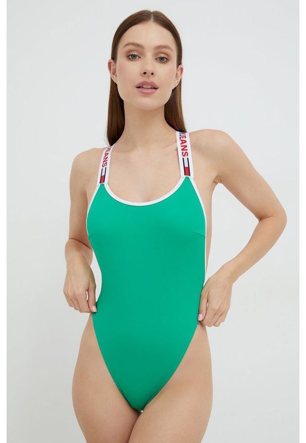 TOMMY HILFIGER - Tommy Hilfiger jednoczęściowy strój kąpielowy kolor zielony miękka miseczka. Kolor: zielony. Materiał: materiał
