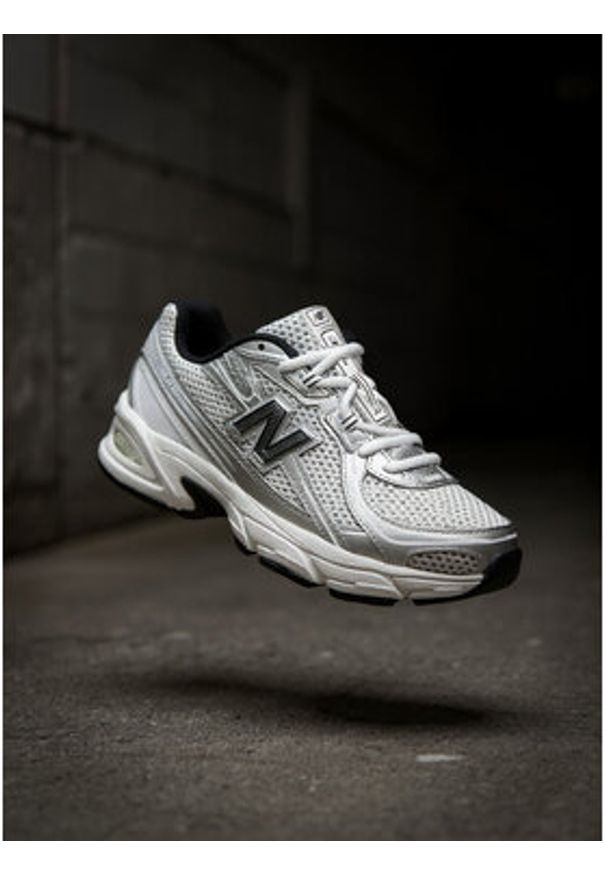 New Balance Sneakersy U740NW2 W Biały. Kolor: biały. Materiał: skóra