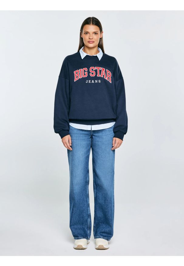 Big-Star - Bluza damska z logo BIG STAR granatowa Rubena 403. Okazja: na co dzień. Kolor: niebieski. Materiał: dzianina, denim, materiał, tkanina. Długość rękawa: długi rękaw. Długość: długie. Wzór: aplikacja. Styl: klasyczny, casual, sportowy