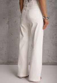 Renee - Białe Bawełniane Jeansy Wide Leg High Waist Darenatea. Stan: podwyższony. Kolor: biały. Styl: elegancki, klasyczny #4