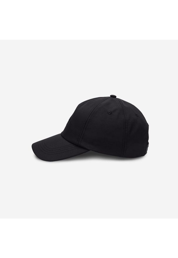 Czapka z daszkiem Kubota czarna. Kolor: czarny. Materiał: nylon