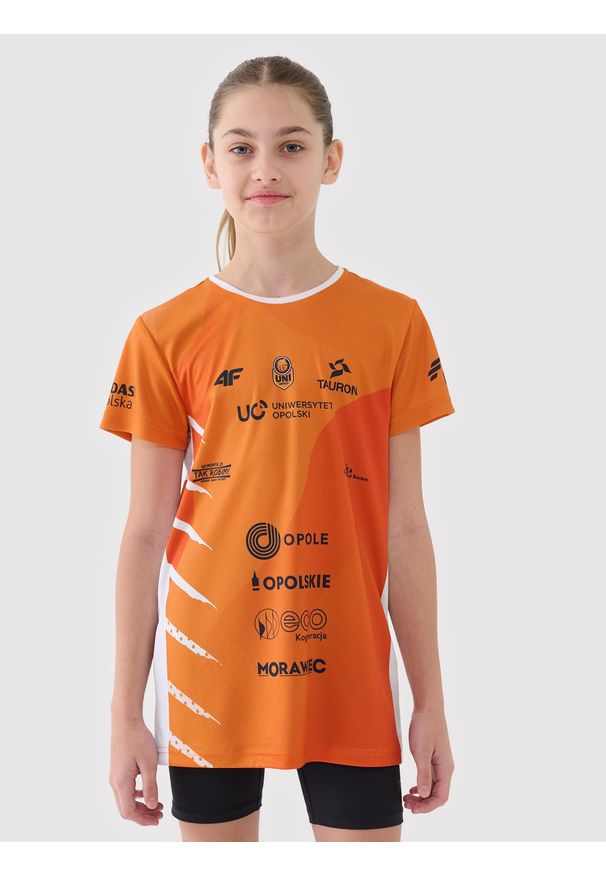 4f - 4F Koszulka meczowa replika domowa z sezonu 2024/25 dziecięca 4F x UNI OPOLE - multikolor 122/128 (6-8 lat). Kolor: wielokolorowy. Materiał: dzianina, włókno, syntetyk, materiał. Wzór: gładki, ze splotem. Sezon: lato. Sport: siatkówka, fitness