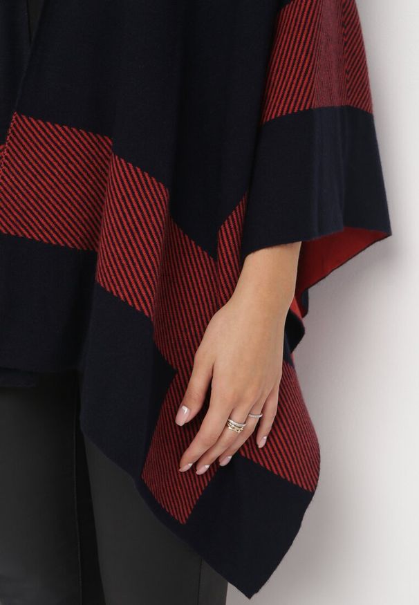 Born2be - Granatowy Niezapinany Kardigan Ponczo Oversize Shelsie. Kolor: niebieski