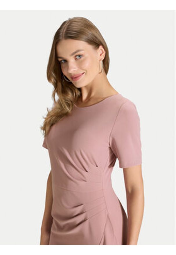 Swing Sukienka koktajlowa 5AH04800 Różowy Regular Fit. Kolor: różowy. Materiał: syntetyk. Styl: wizytowy