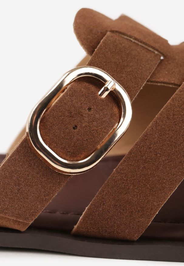 Born2be - Brązowe Klapki z Paskami w Stylu Gladiatorek z Klamerką Lorianatea. Okazja: na co dzień. Kolor: brązowy. Materiał: jeans. Sezon: lato. Styl: casual