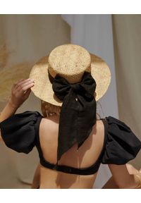 LESHKA - Słomiany kapelusz z kokardą Canotier Bow. Kolor: czarny. Materiał: materiał. Wzór: aplikacja. Sezon: lato #3