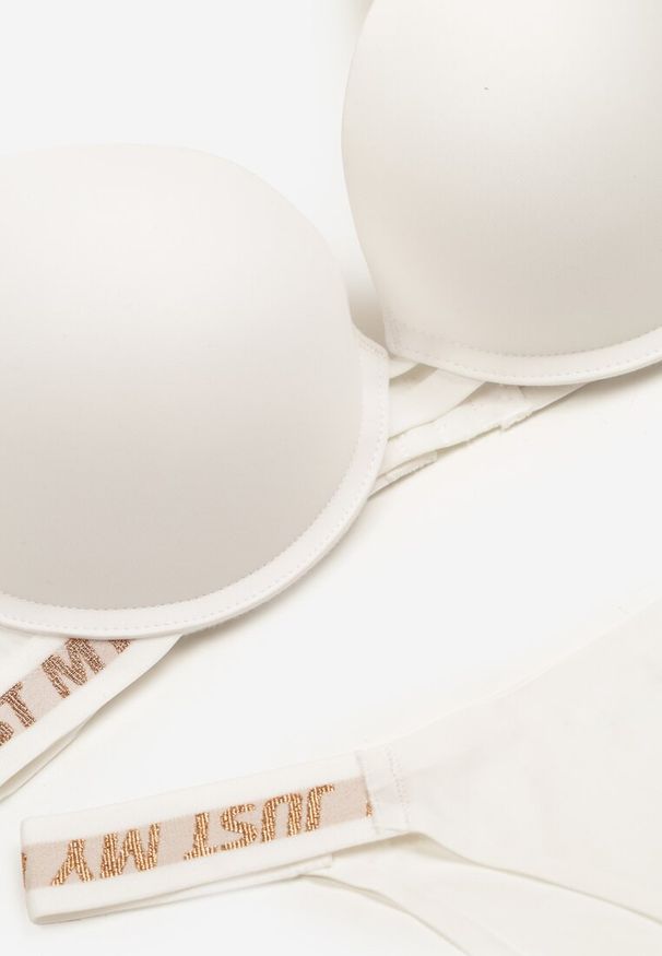 Renee - Jasnobeżowy Komplet Ozdobiony Napisami z Biustonoszem z Efektem Push-Up i Majtkami Bralicia. Kolor: beżowy. Materiał: materiał. Wzór: napisy, aplikacja