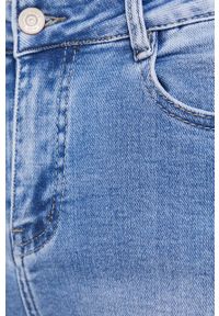 Answear Lab Szorty jeansowe damskie gładkie high waist. Stan: podwyższony. Kolor: niebieski. Materiał: jeans. Wzór: gładki. Styl: wakacyjny #4
