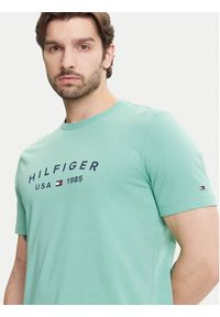 TOMMY HILFIGER - Tommy Hilfiger T-Shirt Fathers Day MW0MW39356 Zielony Regular Fit. Kolor: zielony. Materiał: bawełna #3
