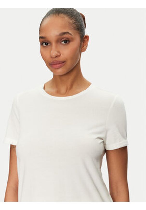 Vero Moda T-Shirt Blair 10325914 Biały Regular Fit. Kolor: biały. Materiał: bawełna