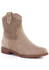Botki damskie kowbojki ażurowe zamsz beżowe S.Barski HY61-8025. Kolor: beżowy. Materiał: zamsz, nubuk. Szerokość cholewki: normalna. Wzór: ażurowy #1