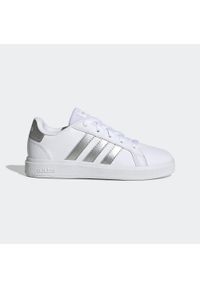 Buty do chodzenia dla dzieci Adidas Grand Court Lifestyle Tennis Lace-Up. Kolor: biały, wielokolorowy, szary. Materiał: guma, syntetyk, materiał. Sport: turystyka piesza