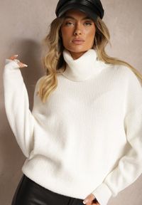 Renee - Biały Golf z Domieszką Wiskozy i Kaszmiru Azivara. Okazja: na co dzień. Typ kołnierza: golf. Kolor: biały. Materiał: kaszmir, wiskoza. Wzór: aplikacja. Styl: casual, elegancki