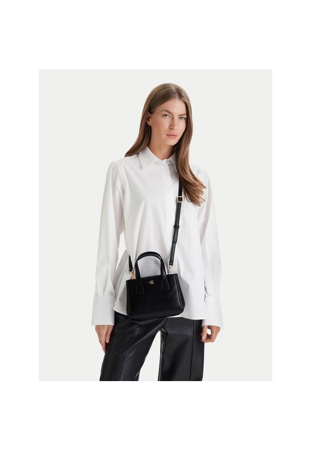 Torebka Calvin Klein. Kolor: czarny