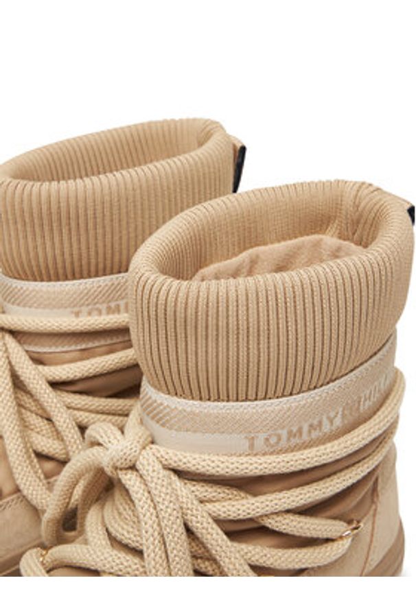 TOMMY HILFIGER - Tommy Hilfiger Śniegowce Tommytech Logotape Snowboot Warm FW0FW08998 Beżowy. Kolor: beżowy. Materiał: materiał