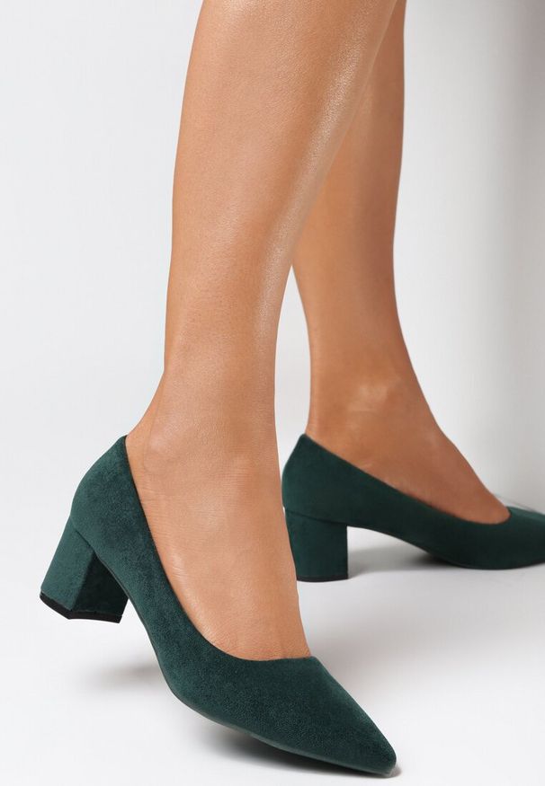 Born2be - Zielone Klasyczne Czółenka na Obcasie Katrie. Kolor: zielony. Wzór: jednolity, gładki. Obcas: na obcasie. Styl: klasyczny. Wysokość obcasa: średni