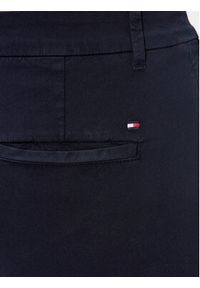 TOMMY HILFIGER - Tommy Hilfiger Chinosy WW0WW37763 Granatowy Slim Fit. Kolor: niebieski. Materiał: bawełna #4