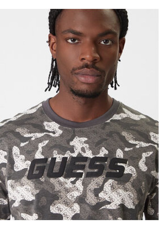 Guess T-Shirt Z6RI05 I3Z14 Szary Regular Fit. Kolor: szary. Materiał: bawełna