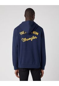 Wrangler - WRANGLER LOGO HOODIE MĘSKA BLUZA Z KAPTUREM NIEROZPINALNA NAVY BLUE W654I4114. Typ kołnierza: kaptur #7