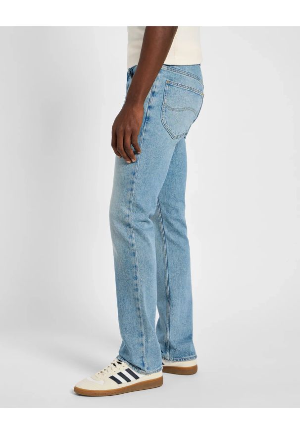 Lee - LEE MĘSKIE SPODNIE JEANSOWE DZWONY LEON RAINE 112356650 L73V008604