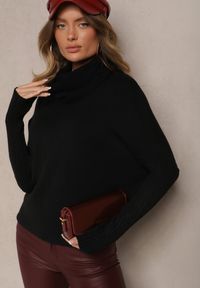 Renee - Czarny Golf z Kieszeniami z Dzianiny z Wiskozą Lannorella. Okazja: na co dzień. Typ kołnierza: golf. Kolor: czarny. Materiał: dzianina, wiskoza. Długość rękawa: długi rękaw. Długość: długie. Wzór: aplikacja. Styl: casual