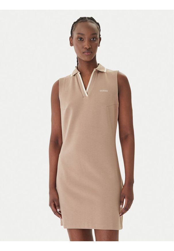 Guess Sukienka codzienna V6GK02 K2928 Beżowy Regular Fit. Okazja: na co dzień. Kolor: beżowy. Materiał: syntetyk. Typ sukienki: proste. Styl: casual