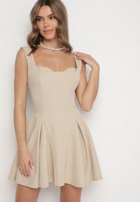Born2be - Beżowa Rozkloszowana Sukienka z Gorsetową Górą i Dekoltem w Serce Frolami. Okazja: na co dzień. Typ kołnierza: dekolt gorset. Kolor: beżowy. Typ sukienki: gorsetowe. Styl: casual #3