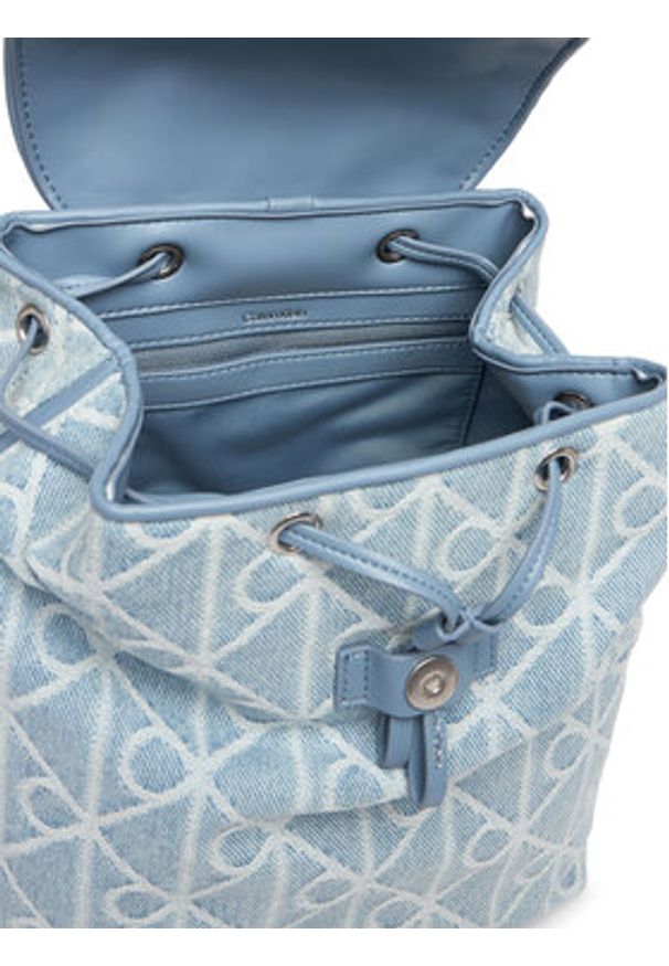 Calvin Klein Plecak Emblem Aop Denim Backpack LV04F3508G Niebieski. Kolor: niebieski. Materiał: materiał