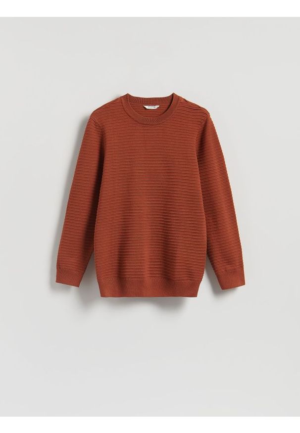 Reserved - Sweter z wiskozą - miedziany. Kolor: brązowy. Materiał: wiskoza