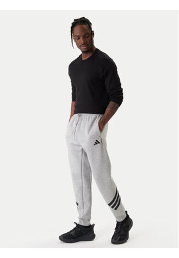 Adidas - adidas Spodnie dresowe Future Icons 3-Stripes JD4867 Szary Regular Fit. Kolor: szary. Materiał: bawełna