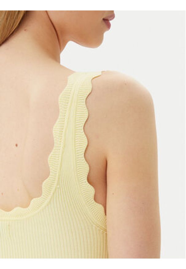 JDY Top Nanna 15290585 Żółty Slim Fit. Kolor: żółty. Materiał: wiskoza
