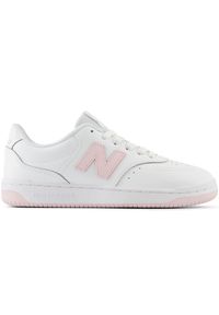 Buty damskie New Balance BBW80PNK – białe. Okazja: na co dzień. Kolor: biały. Materiał: guma, skóra, materiał, syntetyk. Szerokość cholewki: normalna. Sport: turystyka piesza, koszykówka #1