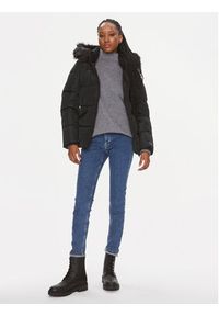 Calvin Klein Jeans Kurtka puchowa J20J221889 Czarny Slim Fit. Kolor: czarny. Materiał: puch, syntetyk