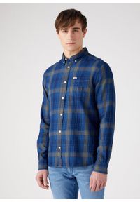 Wrangler - WRANGLER 1 PKT BUTTON DOWN MĘSKA KOSZULA W KRATĘ KRATA DARK INDYGO 112341058 W5B1018075. Typ kołnierza: button down