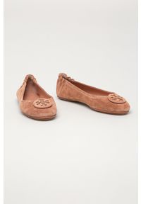 Tory Burch - Baleriny zamszowe. Nosek buta: okrągły. Kolor: różowy. Materiał: zamsz #3