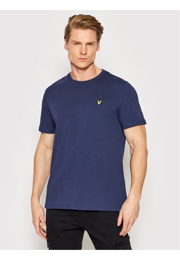 T-Shirt Lyle & Scott. Kolor: niebieski. Materiał: bawełna