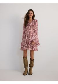 Reserved - Wzorzysta sukienka mini - różowy. Kolor: różowy. Materiał: tkanina. Długość: mini #1