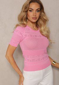 Renee - Różowa Klasyczna Bluzka w Ażurowy Wzór Lidakra. Okazja: na co dzień. Kolor: różowy. Materiał: jeans. Długość rękawa: krótki rękaw. Długość: krótkie. Wzór: ażurowy. Styl: klasyczny #5