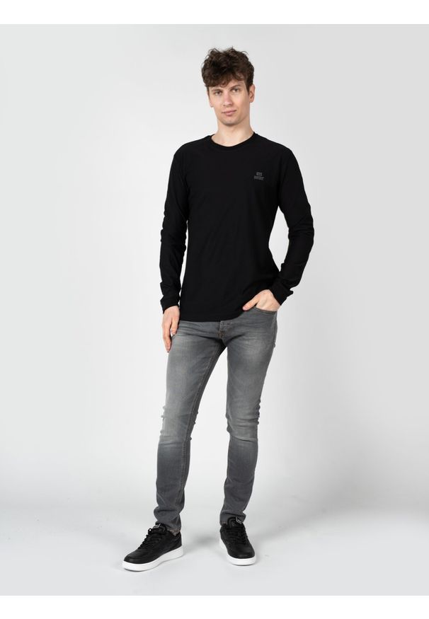 Diesel Longsleeve "T-Diego Long" | A01045-RTAQR-900 | Mężczyzna | Czarny. Okazja: na co dzień. Kolor: czarny. Materiał: bawełna. Długość rękawa: długi rękaw. Styl: klasyczny, casual, elegancki, sportowy