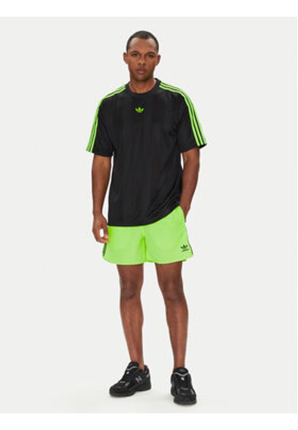 Adidas - adidas T-Shirt adicolor Jacquard JW5878 Czarny Loose Fit. Kolor: czarny. Materiał: syntetyk